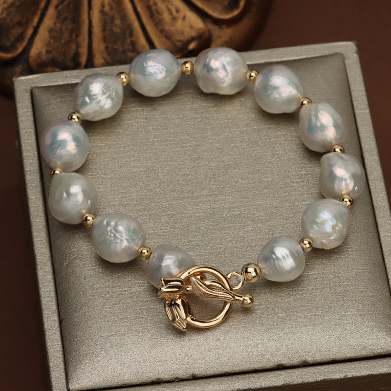 Baroque | Natural Baroque Freshwater Pearls OT Clasp Bracelet