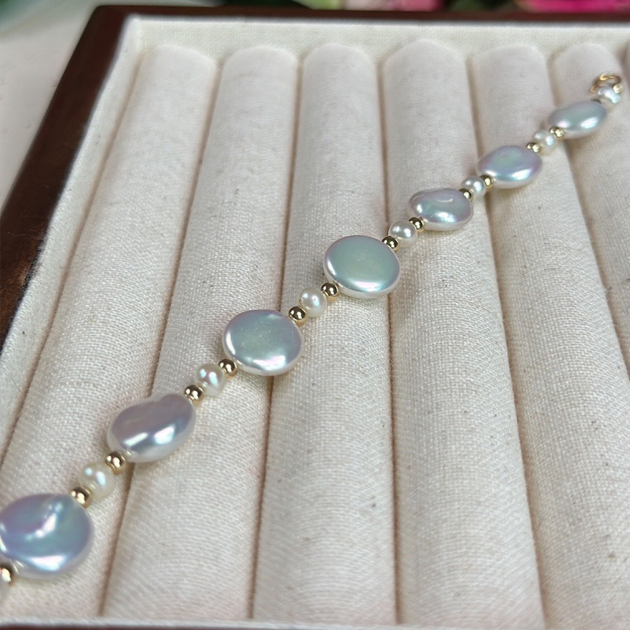 Elegant | Natural oblate Baroque pearls Bracelet