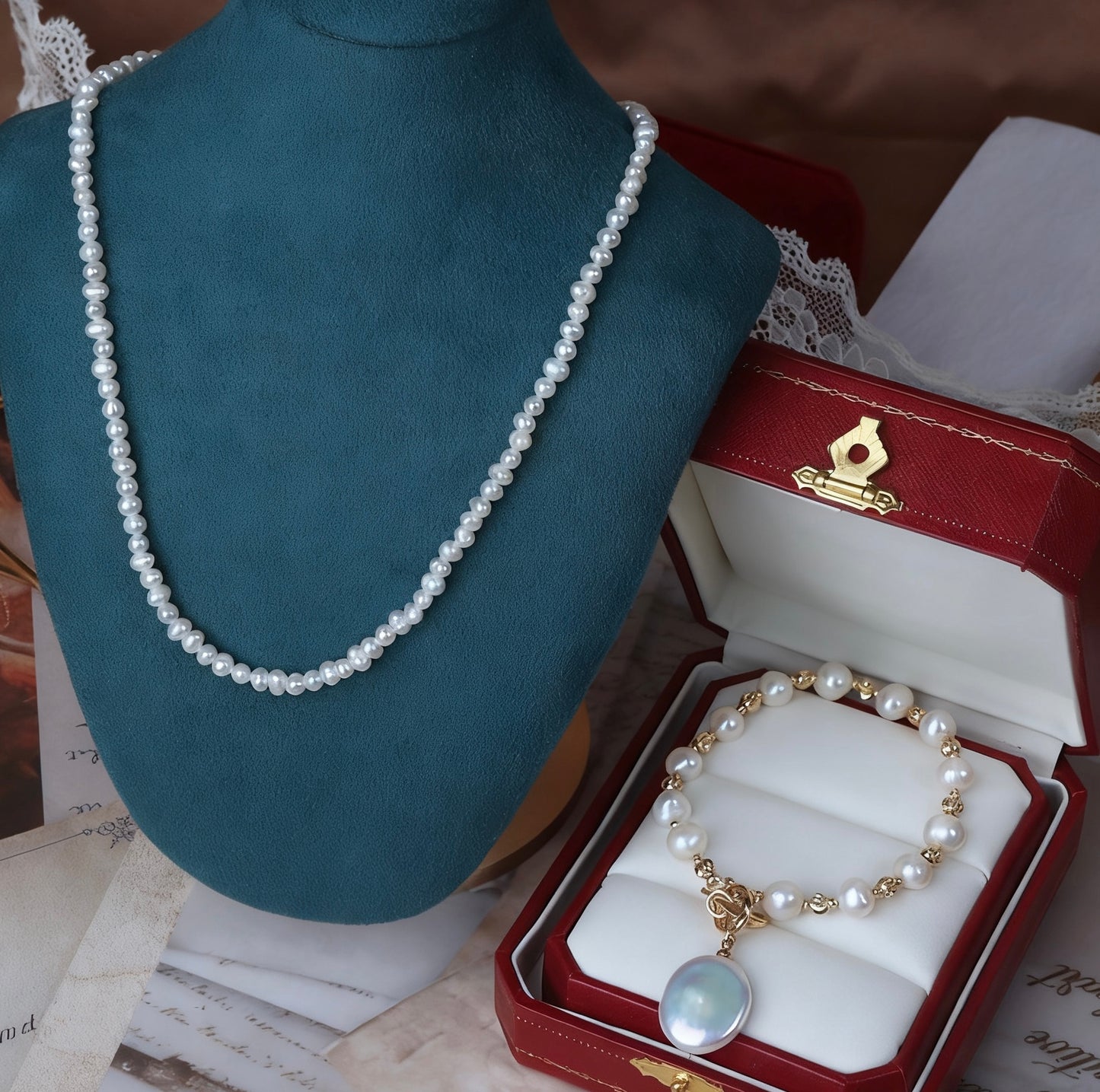 Baroque | A multi-wear Baroque Freshwater Pearls Necklaces