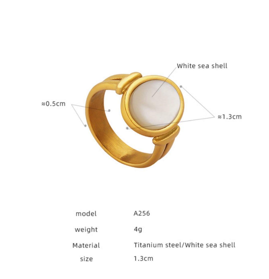 Simple | 18K-Gold White Sea Shell Adjustable Ring