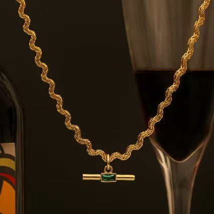 Vintage | Emerald zircon curved chain Necklaces